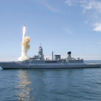 Ispaljivanje projektila s njemačke fregate