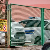 Ivana Pernara ispred OŠ Bol u Splitu je čekala policija, ali nije se pojavio