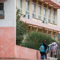 Ivana Pernara ispred OŠ Bol u Splitu je čekala policija, ali nije se pojavio