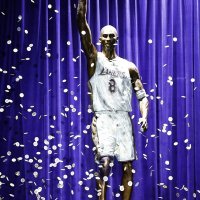 Kobe Bryant - spomenik