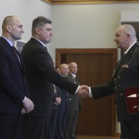 Milanović ispratio u mirovinu 20 brigadira