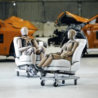 Ženske lutke za testiranje sudara