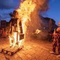 U Sinju spalili Turudića, u Kaštelima Vučića i Putina