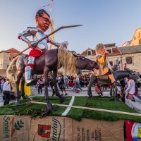 U Kaštelima spalili Vučića i Putina