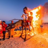 U Kaštelima spalili Vučića i Putina