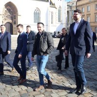 Lijeva oporba poziva na prosvjed "Dosta je! Idemo na izbore!"