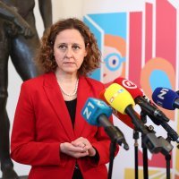 Nina Obuljen Koržinek