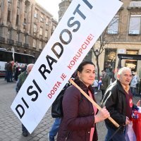 Okupljanje prosvjednika prije dolaska na Markov trg