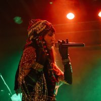 Gaye Su Akyol u Močvari