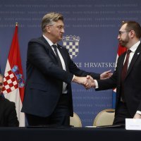 Potpisivanje ugovora o Maksimiru