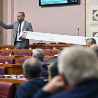 Sabor raspravlja o SDP-ovu prijedlogu da se raspusti i raspišu novi izbori