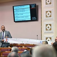 Sabor raspravlja o SDP-ovu prijedlogu da se raspusti i raspišu novi izbori