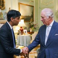 Kralj Charles III. i Rishi Sunak