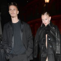 Romeo Beckham i Mia Regan