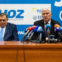 Milorad Dodik, Dragan Ćović