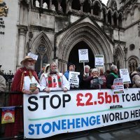 Prosvjed protiv tunela nadomak arheološkog nalazišta Stonehenge