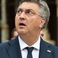 Plenković u Vinici sa Šuicom