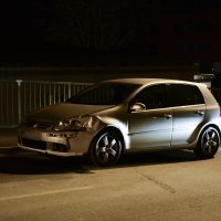 Sudar policijskog motora i automobila u zagrebačkom naselju Blato