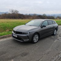 Novi Opel Astra SportsTourer i Corsa