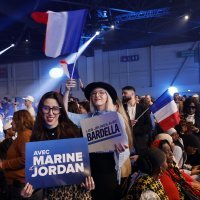 Marine Le Pen Nacionalno okupljanje