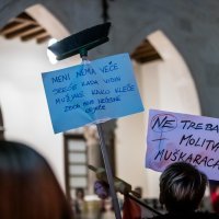 Split: Noćni marš u organizaciji udruge Domine okupio mnogobrojne splitske žene