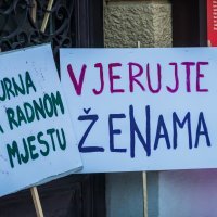 Split: Noćni marš u organizaciji udruge Domine okupio mnogobrojne splitske žene