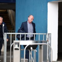 Dolazak skupštinara na izbore u Dinamu