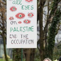 Prosvjed ispred izraelskog veleposlanstva u Zagrebu