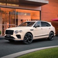 Bentley Bentayga S Magnolia