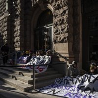 Greta Thunberg ispred švedskog parlamenta