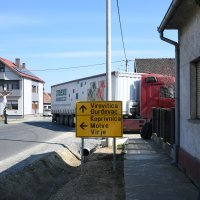 Kamion se sudario s automobilom pa zabio u obiteljsku kuću u Šemovcima