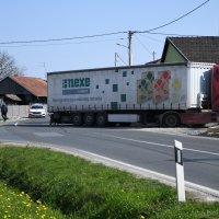 Kamion se sudario s automobilom pa zabio u obiteljsku kuću u Šemovcima