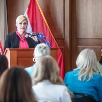 Američka veleposlanica u Hrvatskoj, Nathalie Rayes, organizirala je okrugli stol za žene