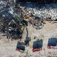 Fotografije iz zraka požara na odlagalištu otpada kod Dugog Sela