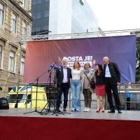 Prosvjed Dosta je! u Rijeci