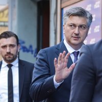 Dolazak članova HDZ-a na sjednicu Predsjedništva stranke