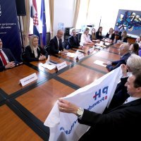 Milan Vrkljan predao liste