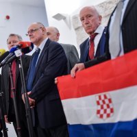 Autohtona - Hrvatska stranka prava predala listu za izbore