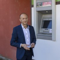 Župan Petry svečano otvorio bankomat