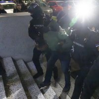 Dovođenje ubojica Danke Ilić u Tužiteljstvo