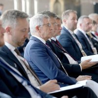 Prstenov poslovni forum