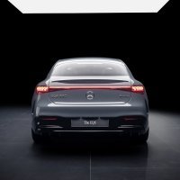 Mercedes-Benz EQS limuzina 2024.