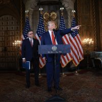Mike Johnson i Donald Trump