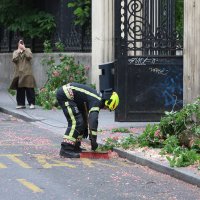 Vatrogasci uklanjaju posljedice nevremena u Gajevoj ulici