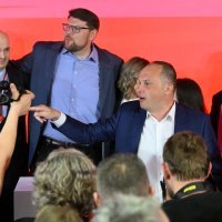 Peđa Grbin obratio se okupljenima u stožeru Rijeke pravde