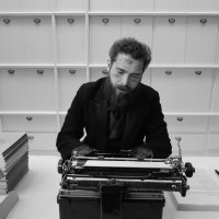 Spot Taylor Swift 'Fortnight'