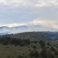 Požar na nepristupačnom terenu između Vrpolja i Grebaštice kod Šibenika