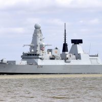 Razarač HMS Diamond