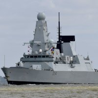 Razarač HMS Diamond