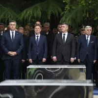 Državni vrh u Okučanima